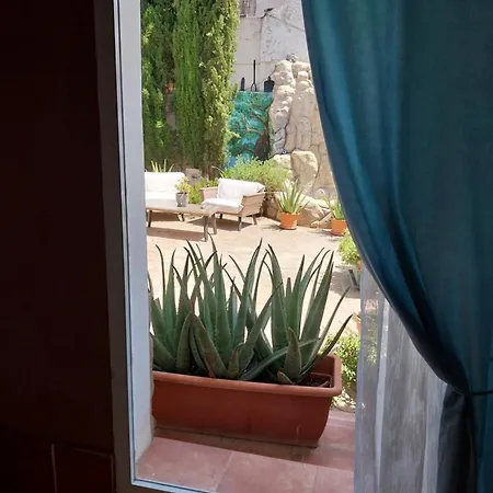 Isla - Couples Only Guest house
